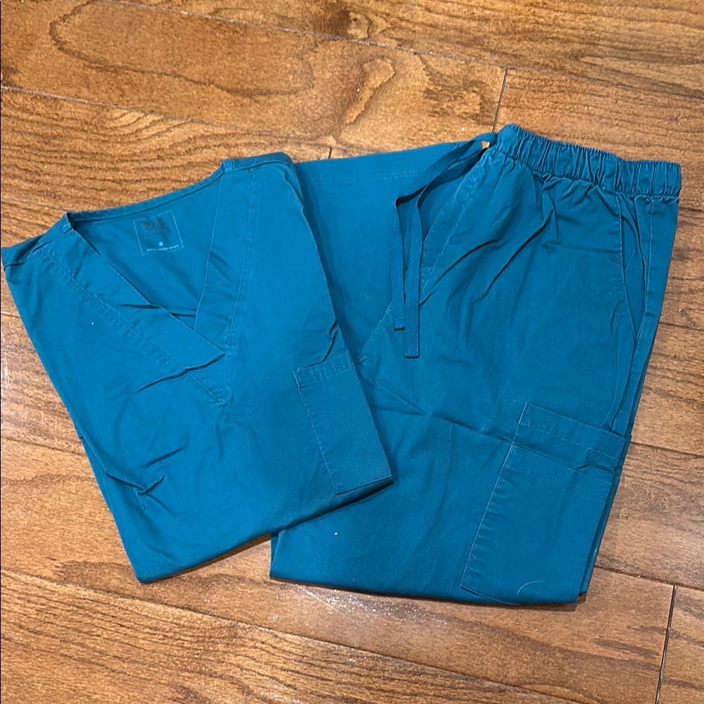 UA Scrubs men’s Teal Scrub set - Picture 2 of 9